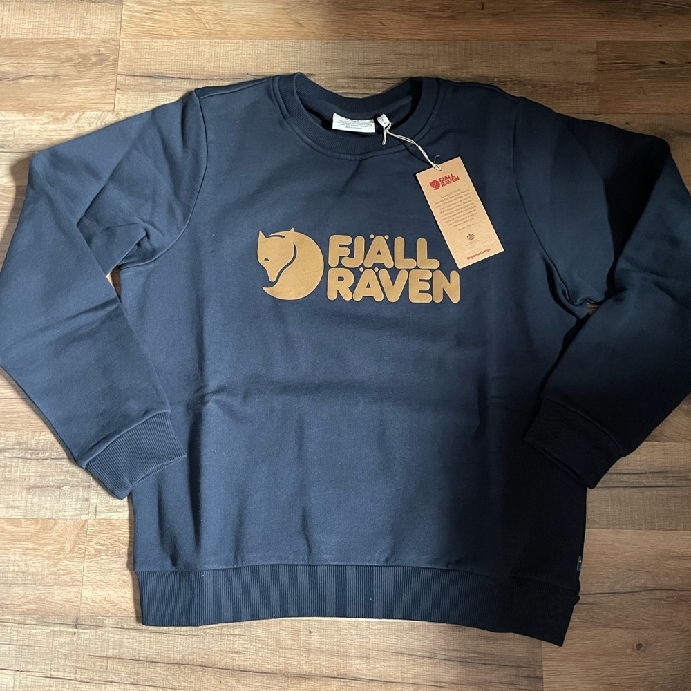 Fjällräven  Organic Cotton Navy Sweatshirt with Gold Logo